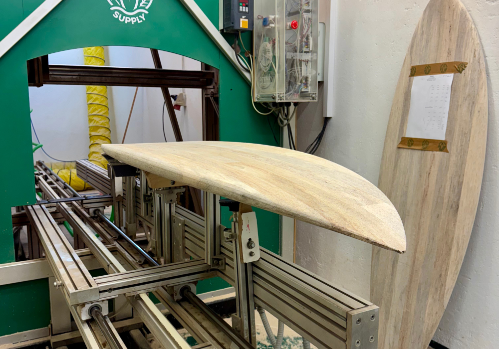 CNC-preshaped Surfboard Blank